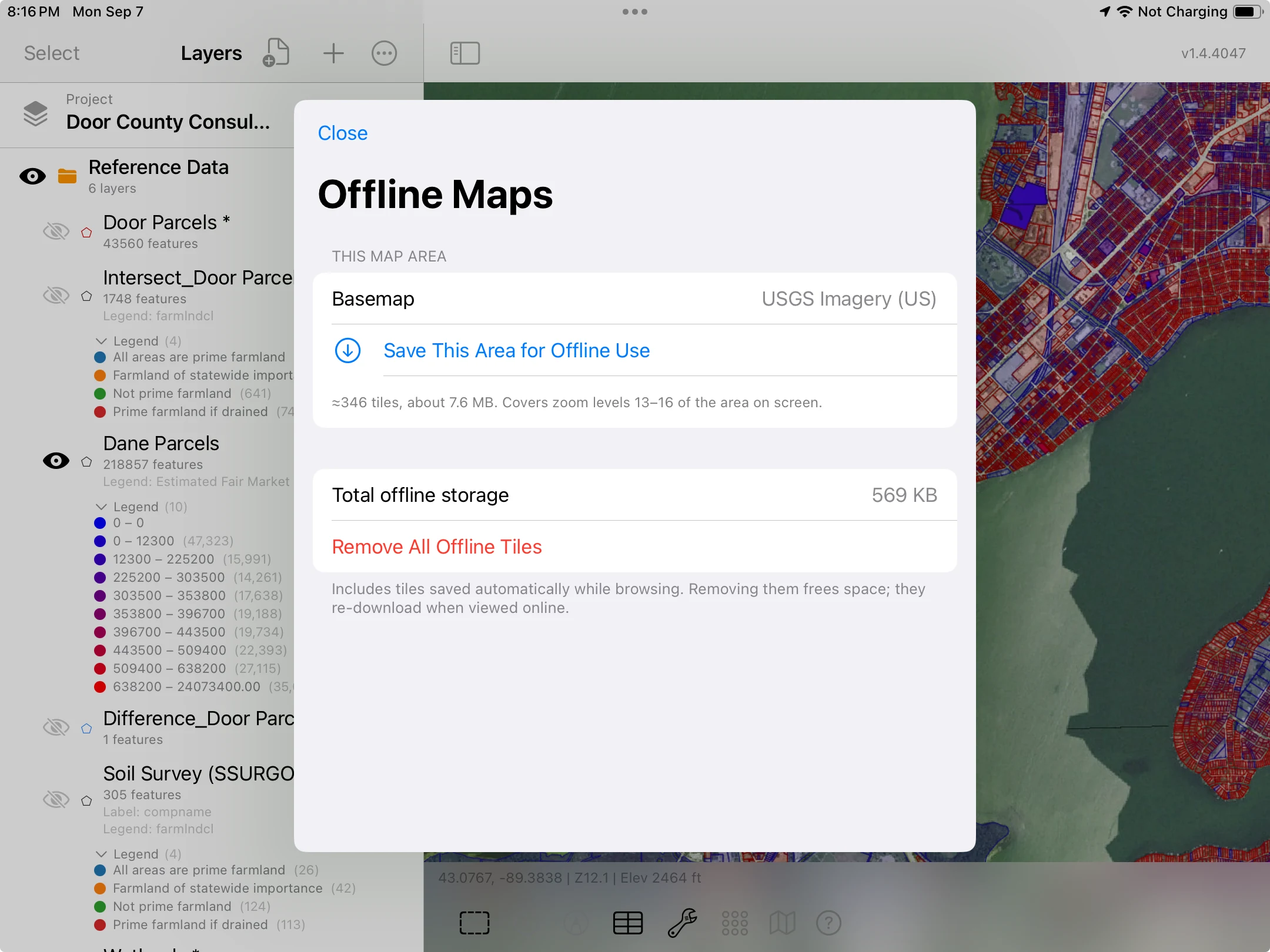 Offline Maps setup showing USGS Imagery, the selected area and estimated download size.